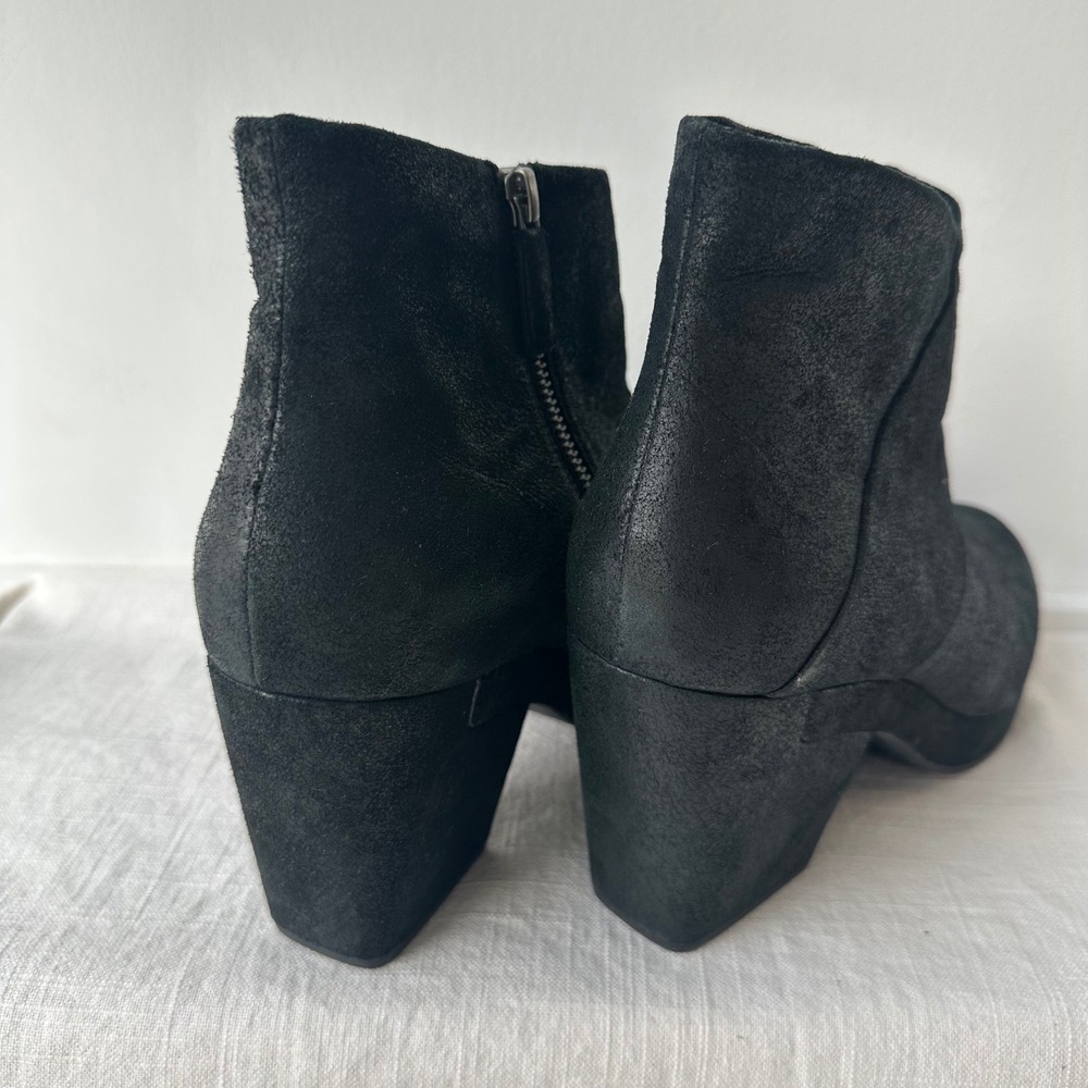 Eileen Fisher Black Suede Platform Block Heel Ankle Boots Women's Size 10 - Picture 9 of 9